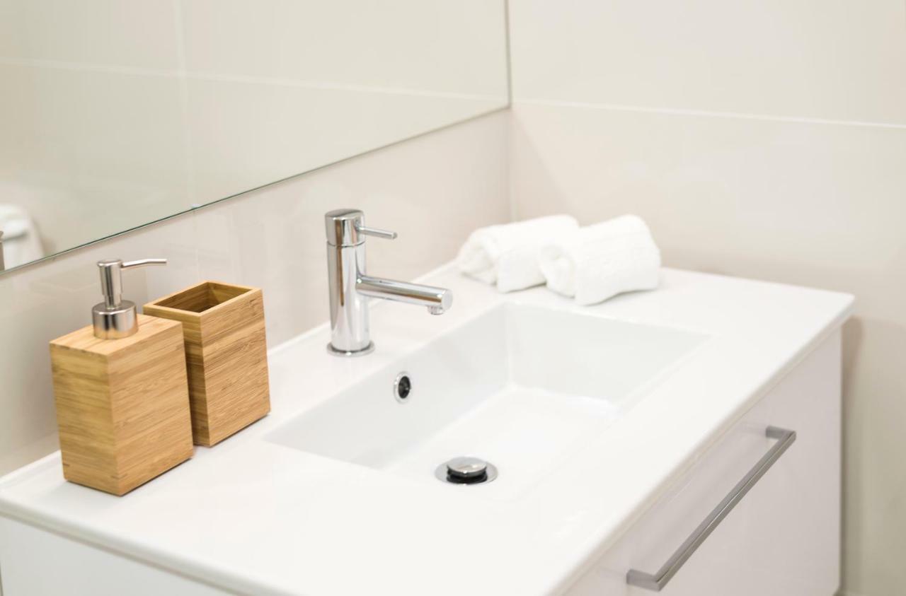 Bright Downtown Apartment OOporto Esterno foto